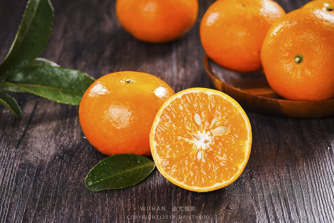 沃柑和橙子哪个营养价值更好 (沃柑和橙子哪个上火 沃柑和橙子哪个含糖量高)