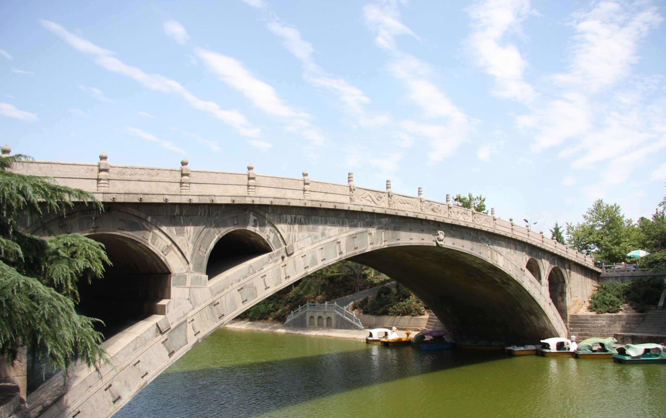 赵州桥在什么时候建造的 (赵州桥在什么中央 赵州桥位于什么省份)