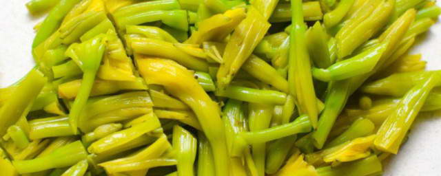 ​黄花菜浸泡多长期间最好 食用黄花菜的忌讳